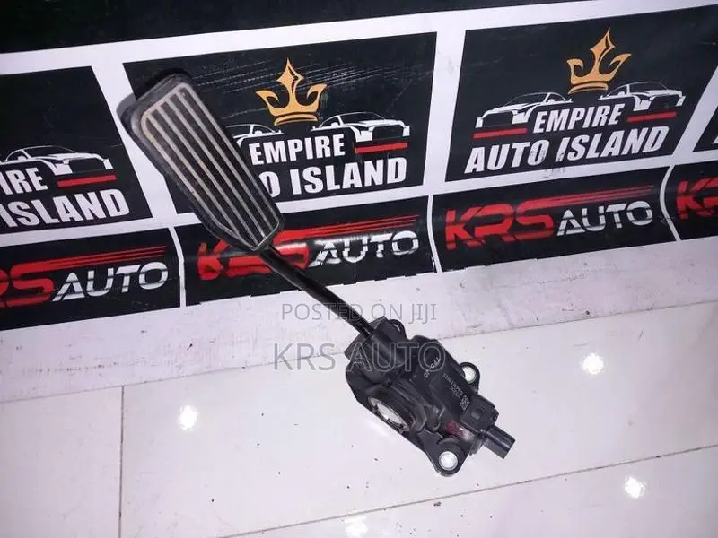 Honda Fit Shuttle GP-2 -Accelerator Paddle