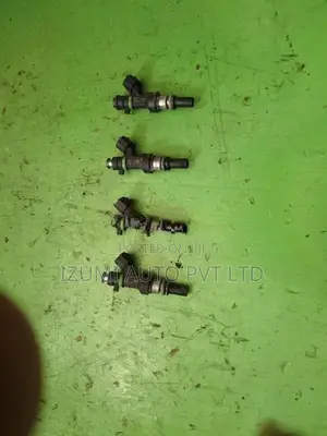 Nissan HR15 Tiida/Y12 Injector set