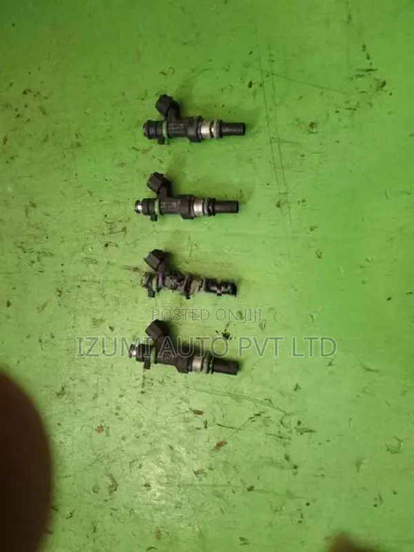 Nissan HR15 Tiida/Y12 Injector set