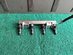 Nissan March K12 Injector Rail