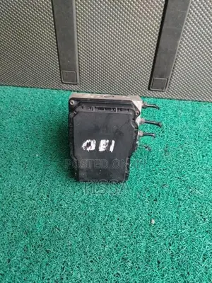 Honda Fit GP1 ABS Unit