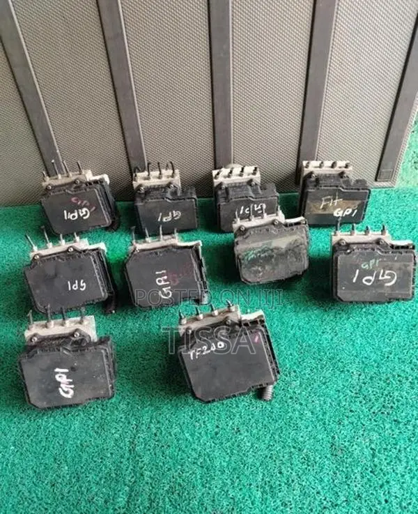 Honda Fit GP1 ABS Unit
