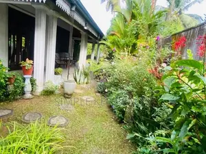 Valuable Land with House for Sale in Kiribathgoda Makola
