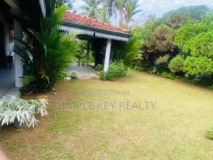 Valuable Land with House for Sale in Kiribathgoda Makola