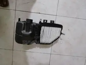 Suzuki Carry DA17 Engine Air Cleaner