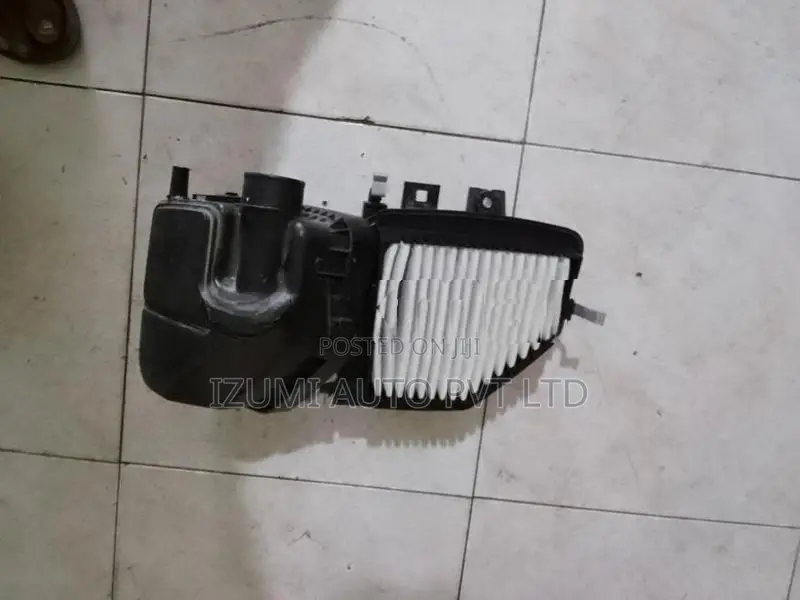Suzuki Carry DA17 Engine Air Cleaner