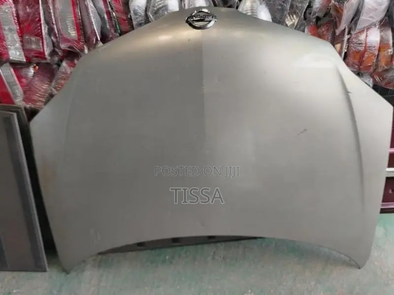 Nissan Primera P12 Bonnet