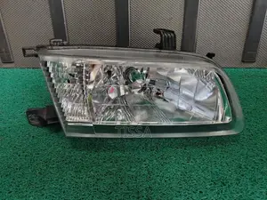 Nissan Sunny FB15 Headlight
