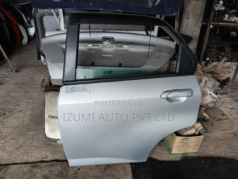 Honda Fit aria Rear left door panel