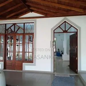 Battaramulla Koswatta Luxury House for Rent