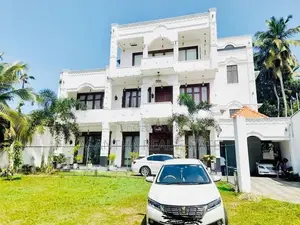 Luxury House Sale At walpola rd koswatha Battramulla