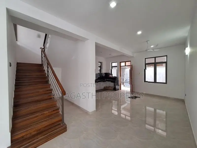 Newly House for Sale in Piliyandala