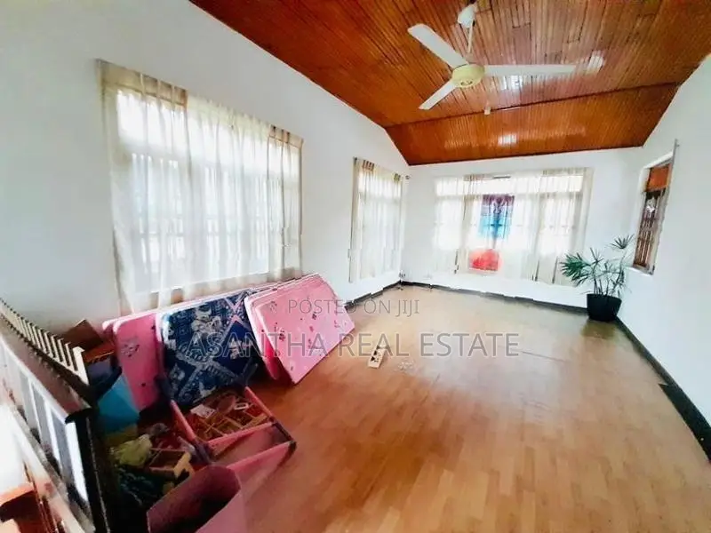 02 Storey House With 15.5 P for Sale in Jubbli Post Nugegoda