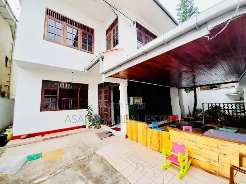 02 Storey House With 15.5 P for Sale in Jubbli Post Nugegoda