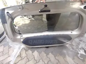 Toyota Ist NCP60 Dicky Door Panel with Glass