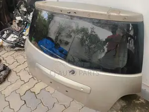 Toyota Ist NCP60 Dicky Door Panel with Glass