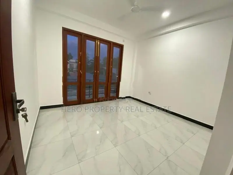 HAS205 - Luxury Super Modern House for Sale in Piliyandala