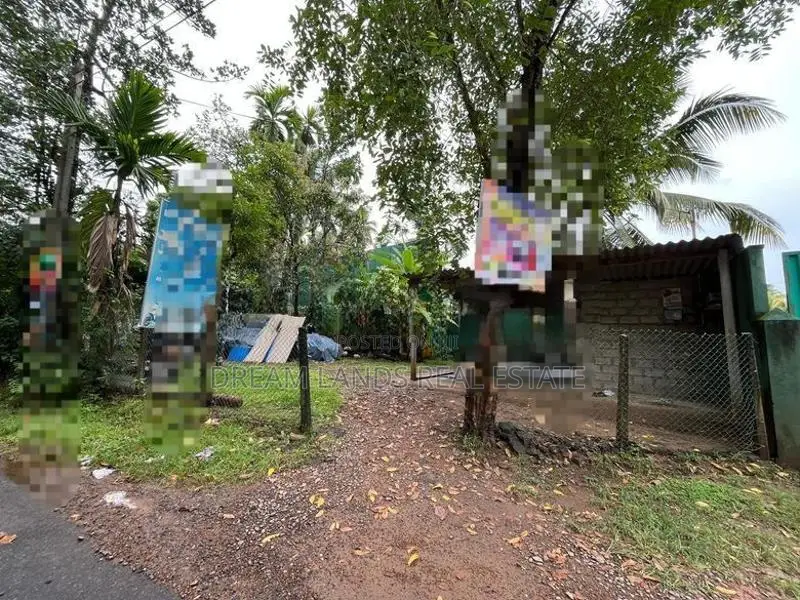 Commercial Land for Sale in Matugama (sp1185)