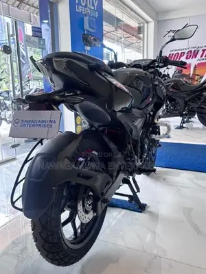 Bajaj Pulsar N160 Premium 2025