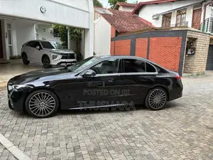 Mercedes Benz C200 AMG Line 2025