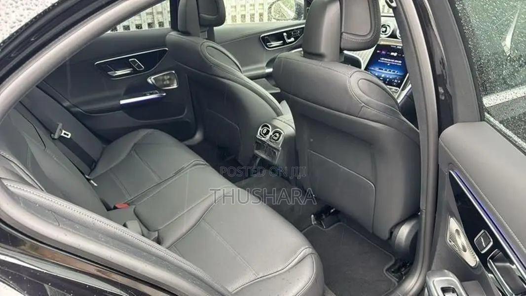 Mercedes Benz C200 AMG Line 2025
