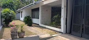 House with 18 Perches Near Water's Edge – Battaramulla