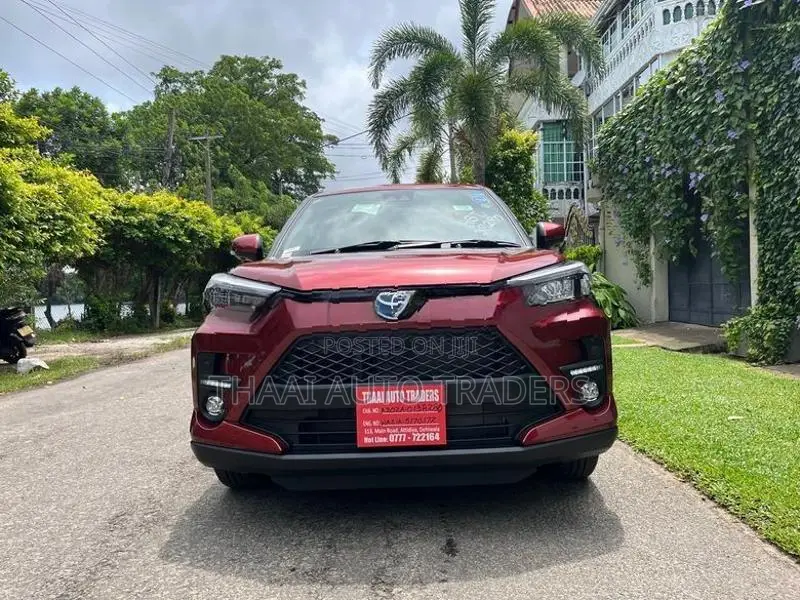 Toyota Raize Z Hybrid BSM 2026