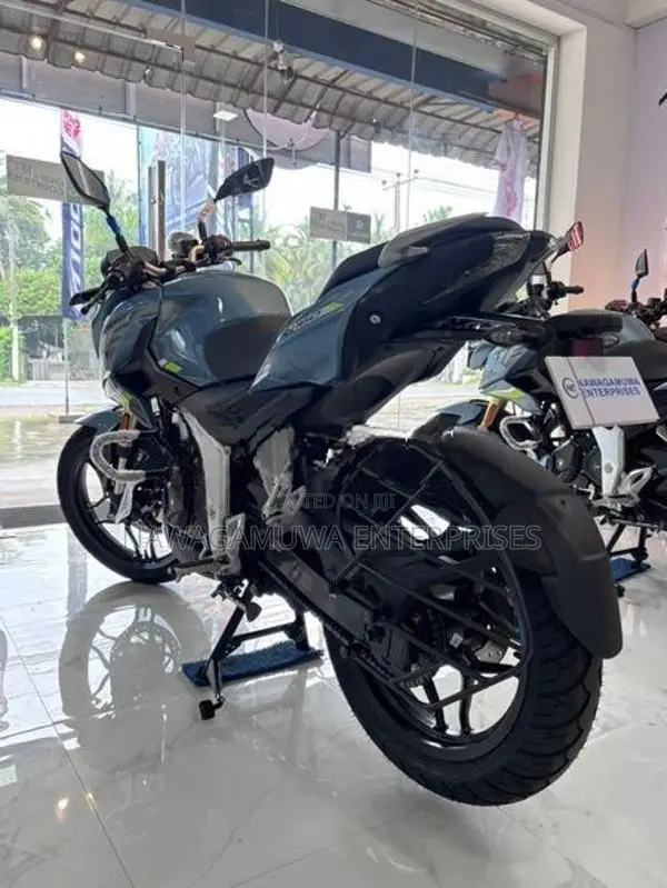 Bajaj Pulsar N160 Premium 2026