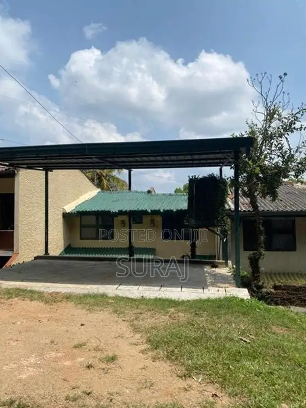 4 BR House with Garden for Rent Hantana