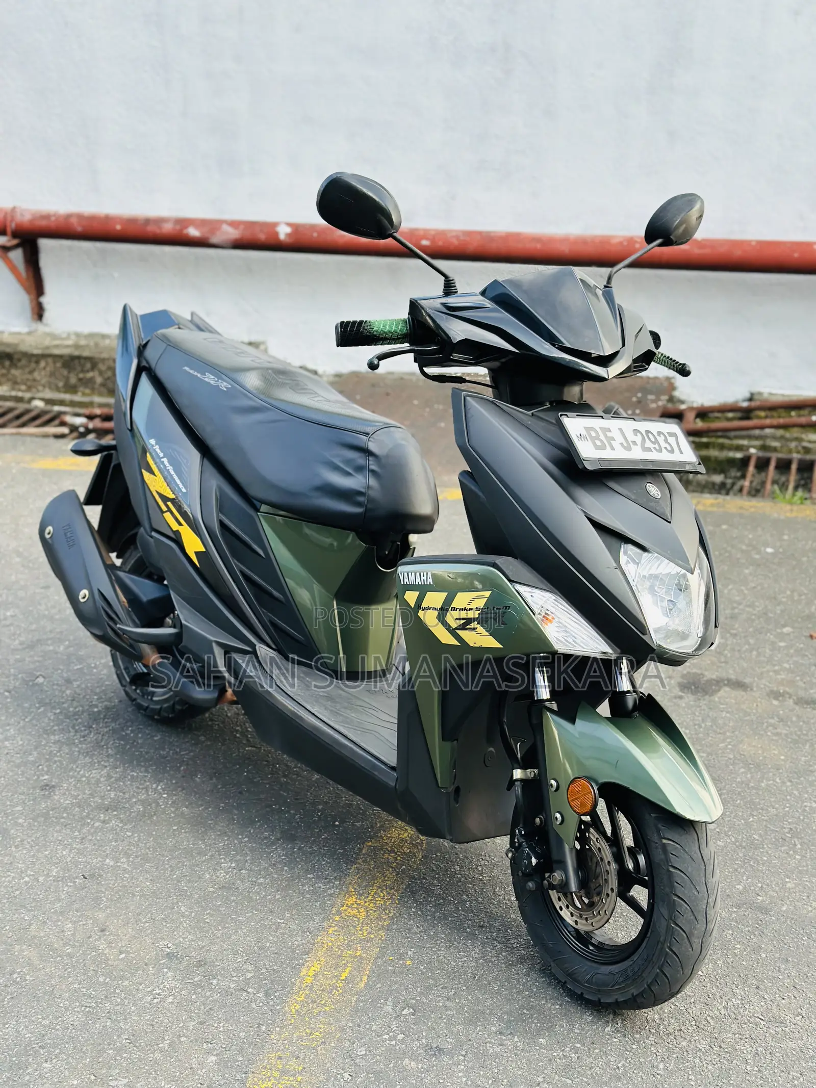 Yamaha 2017 Black