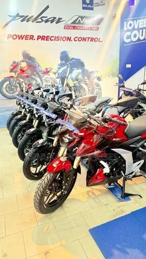 Bajaj Pulsar N160 Premium 2026