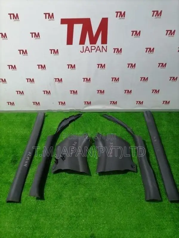 Toyota Prius Carpet Stip Dash Board Cover