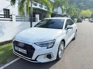 Audi A3 Advance Pkg 2023