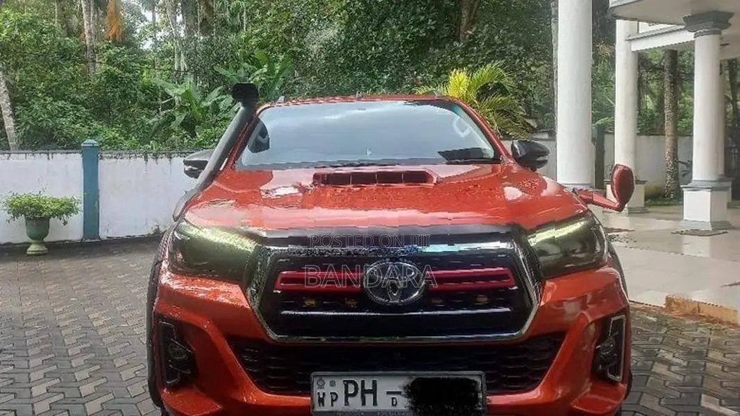 Toyota Hilux Revo Rocco 2015