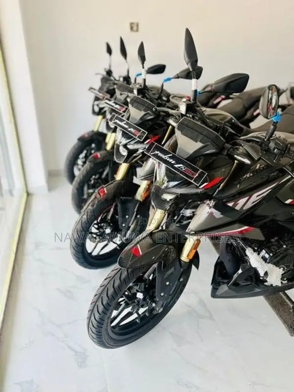 Bajaj Pulsar N160 Premium 2026