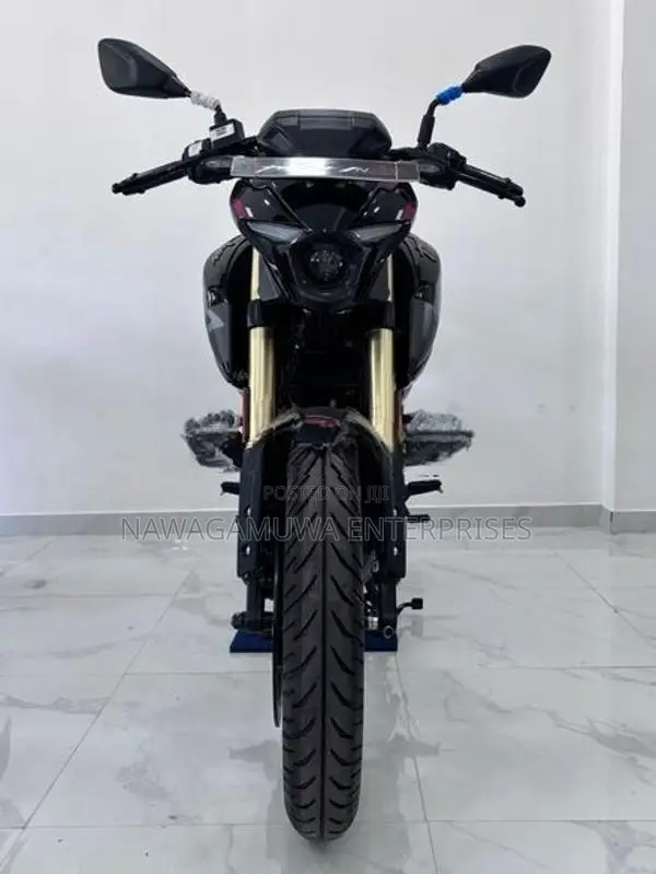 Bajaj Pulsar N160 Premium 2026