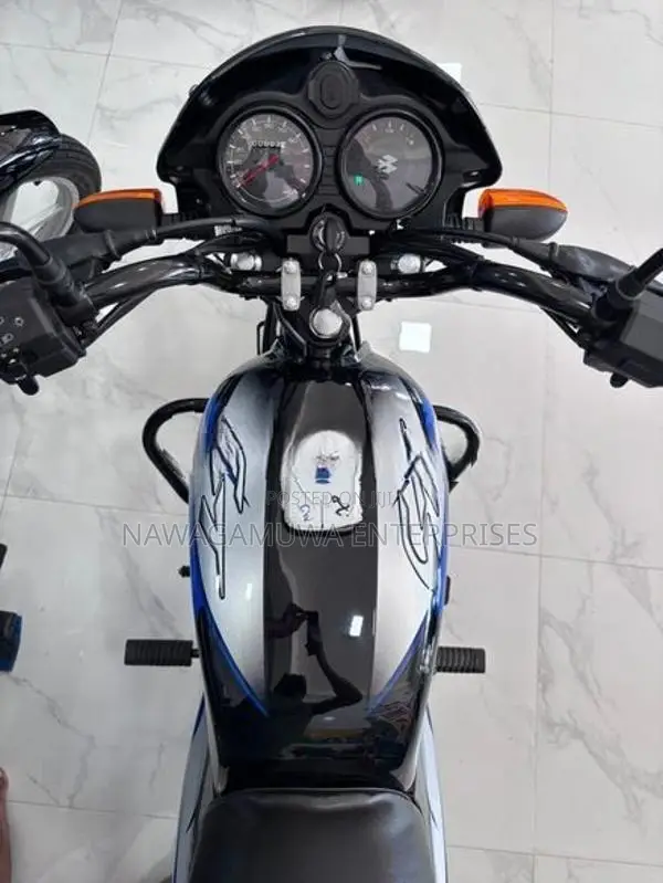 Bajaj CT100 ES 2026