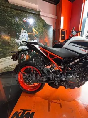 KTM Duke 160 2026