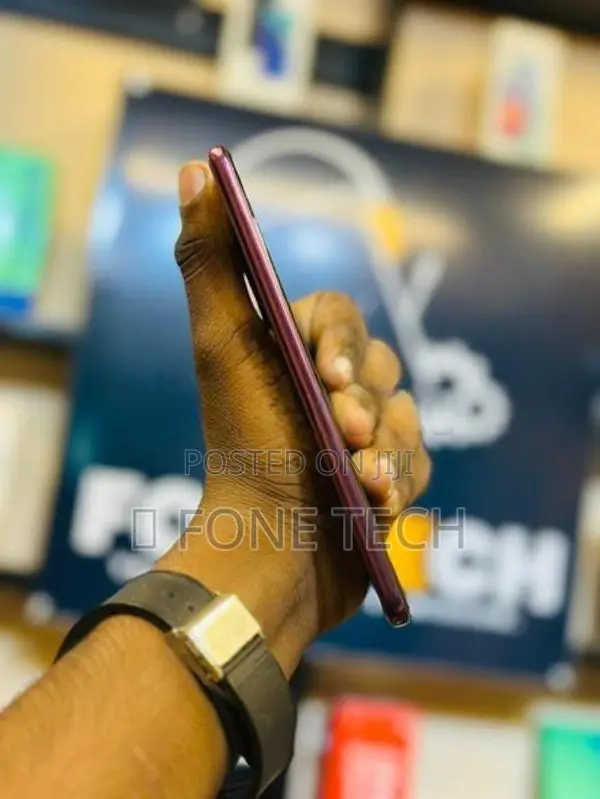 Vivo V60e 8GB 256GB (Used)