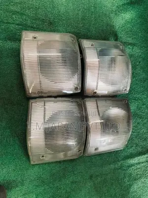 Toyota Dyna Left Corner Lndicator Side Lamp Lights