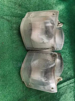 Toyota Dyna Left Corner Lndicator Side Lamp Lights