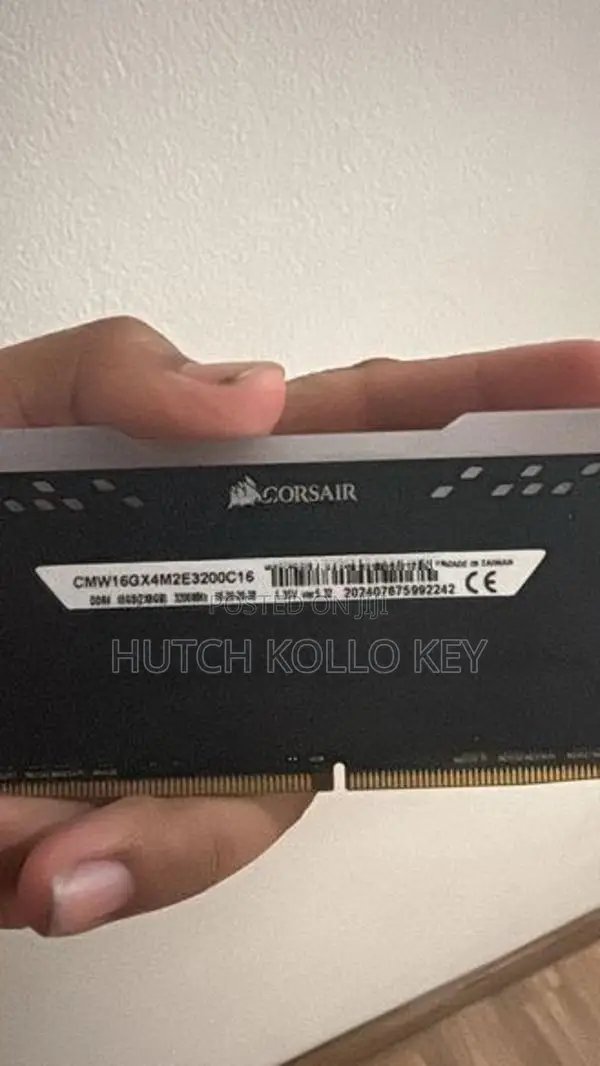 Corsair Vengeance RGB Pro RAM 16GB ( 3200mhz )