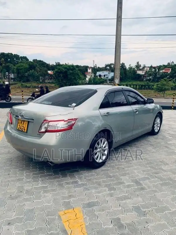 Toyota Camry 2011