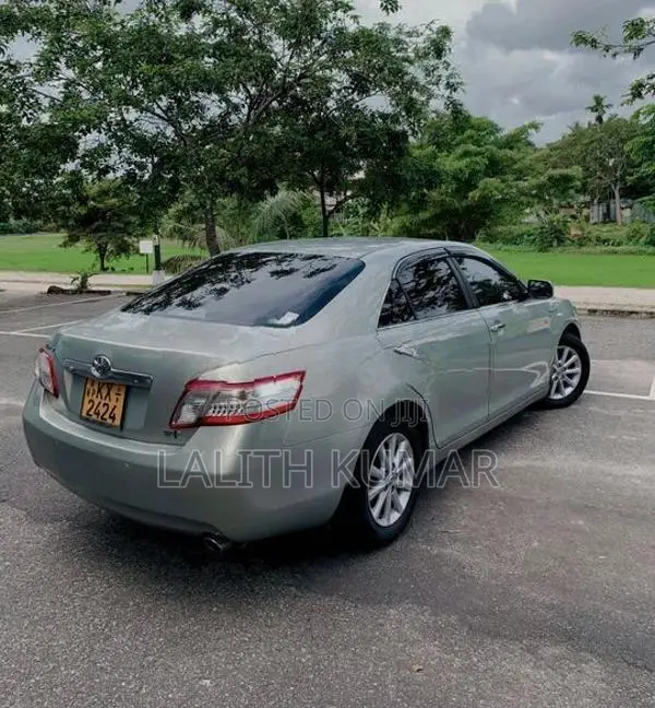 Toyota Camry 2011