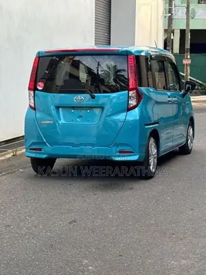 Toyota Roomy Custom G 2023