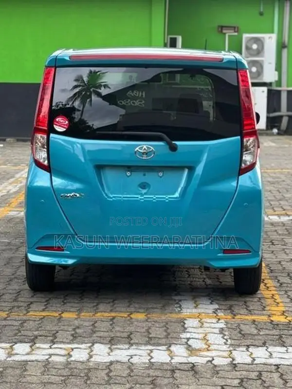 Toyota Roomy Custom G 2023