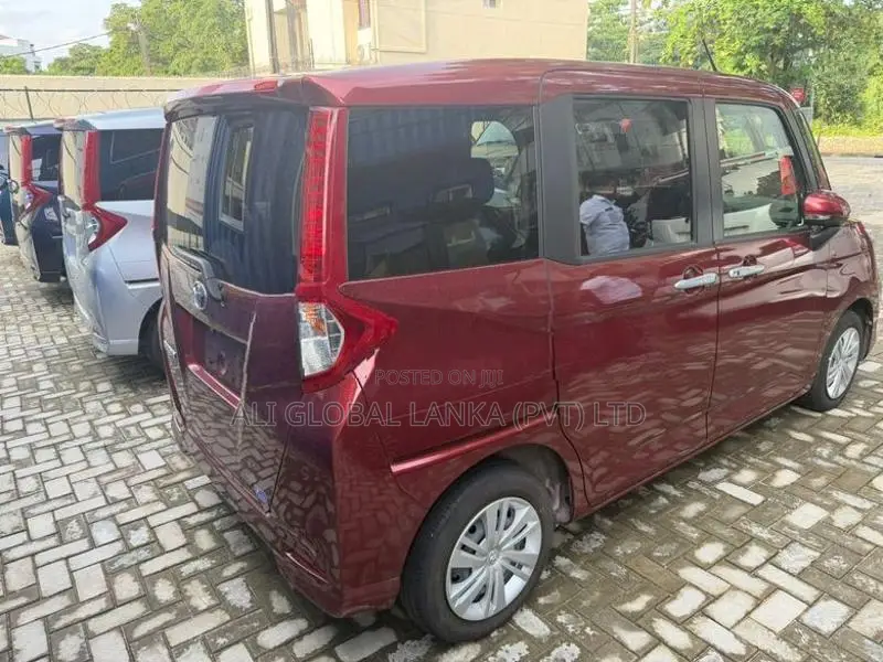 Toyota Roomy GT Turbo 2023