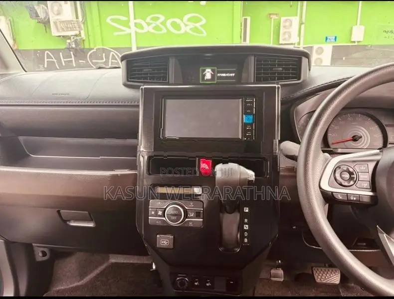 Toyota Roomy Custom G 2023
