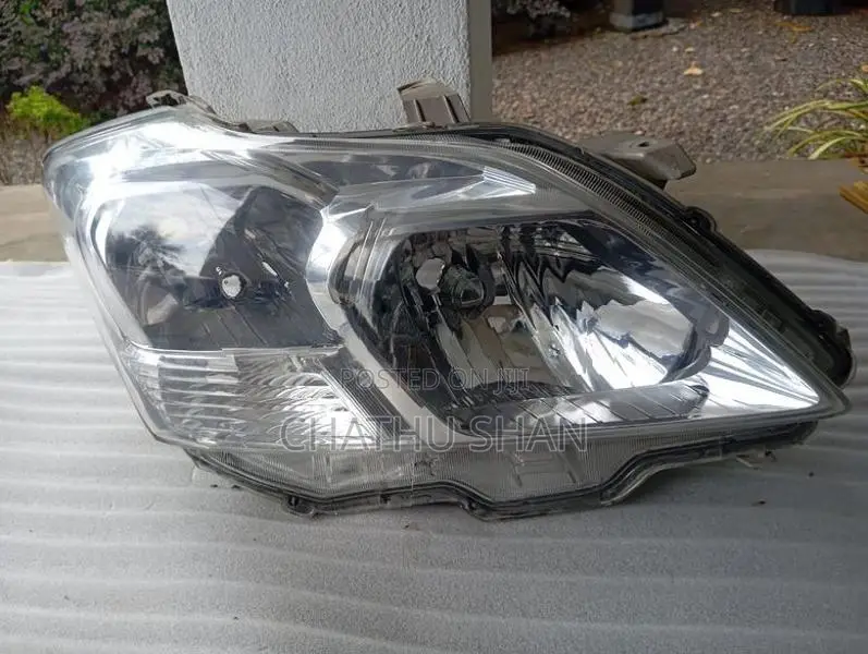 Toyota Premio Head Light