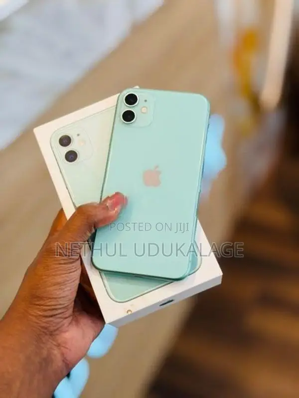 Apple iPhone 11 64GB (Used)
